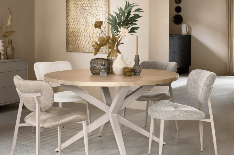 Van blikvanger tot perfect zitcomfort: zo kies je de mooiste eetkamerstoelen